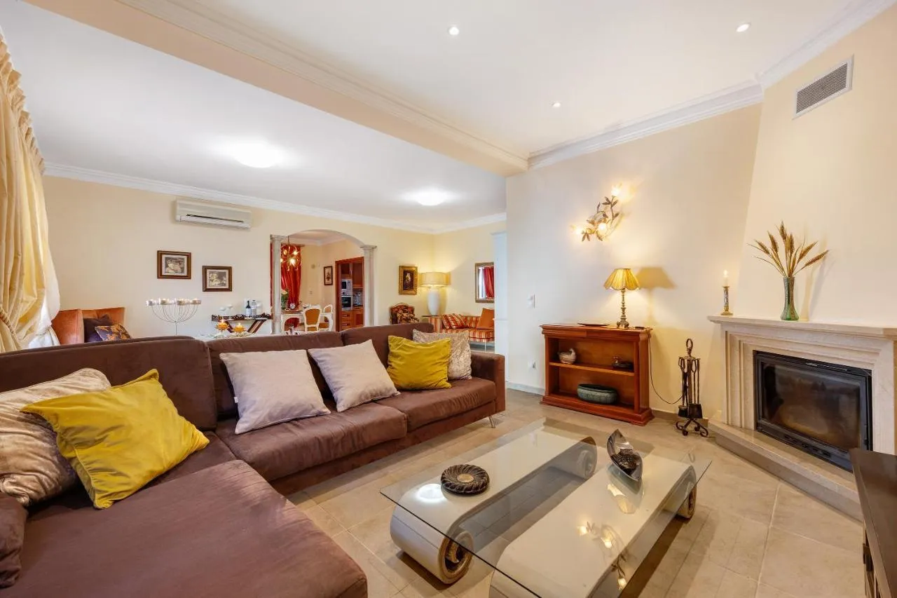 Villa Tucha 8