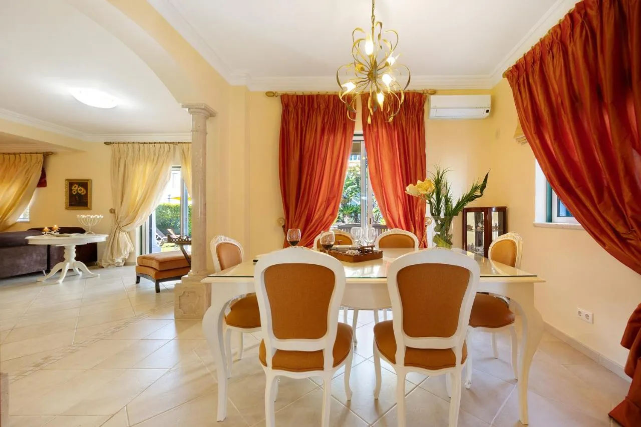 Villa Tucha 9