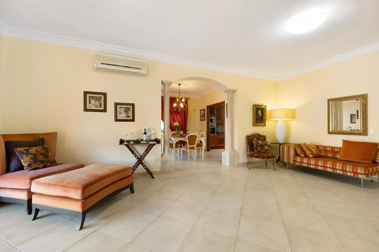 Villa Tucha 19