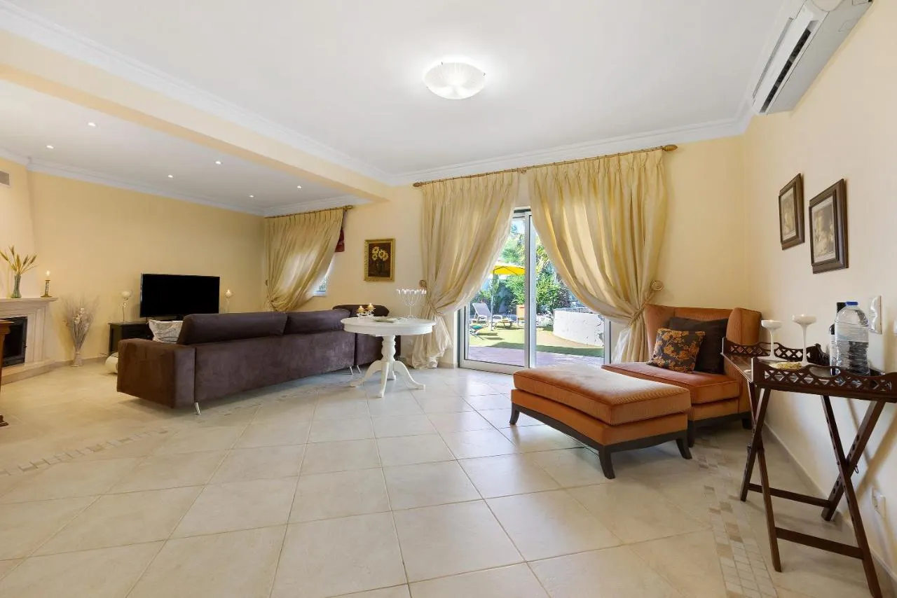 Villa Tucha 23